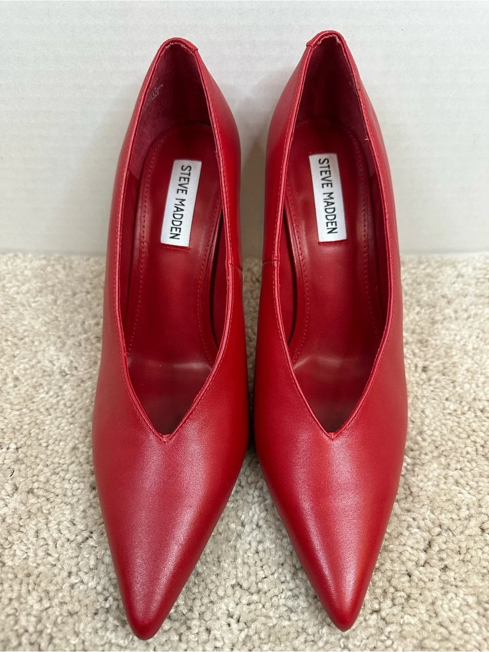 Steve Madden Red Pointed Toe Pumps, size 9.5, new without box - Picture 2 of 6